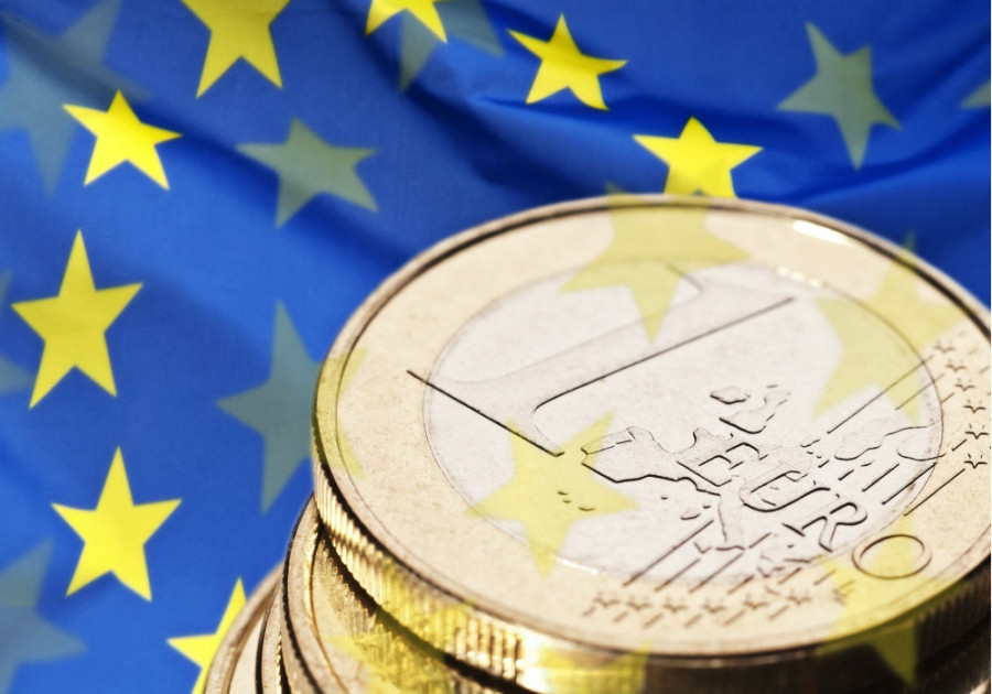 Αύξηση του ΑΕΠ της Ευρωζώνης κατά 0,9% το γ' τρίμηνο