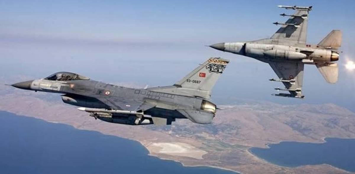 Τουρκικές παραβιάσεις στο Αιγαίο ανήμερα της εθνικής επετείου