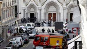 Τριπλή επίθεση κατά γαλλικών στόχων-Κύμα αλληλεγγύης- Καταδικάζει και η Τουρκία