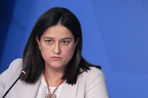 Κεραμέως: Στενότερη συνεργασία με την ΕΕ σε θέματα εκπαίδευσης
