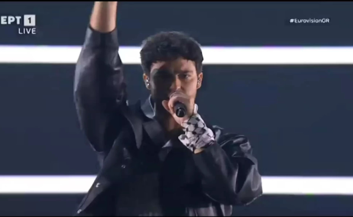 Η αντίδραση της Eurovision για το παλαιστινιακό μαντήλι του Eric Saade – Εξαφάνισαν την εμφάνισή του
