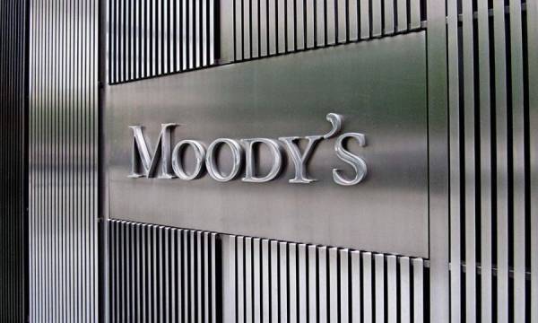 Moody&#039;s: Γιατί δεν αναβάθμισε την Ελλάδα- Ανάπτυξη 4,3% το 2022