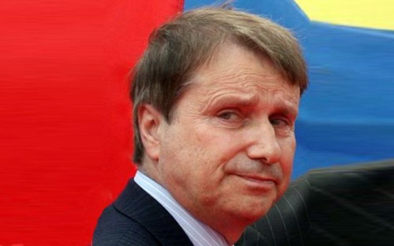 Ράιχενμπαχ: «Θα πρέπει ο δημόσιος τομέας να περιοριστεί κατά 25% μέσα στα επόμενα χρόνια»