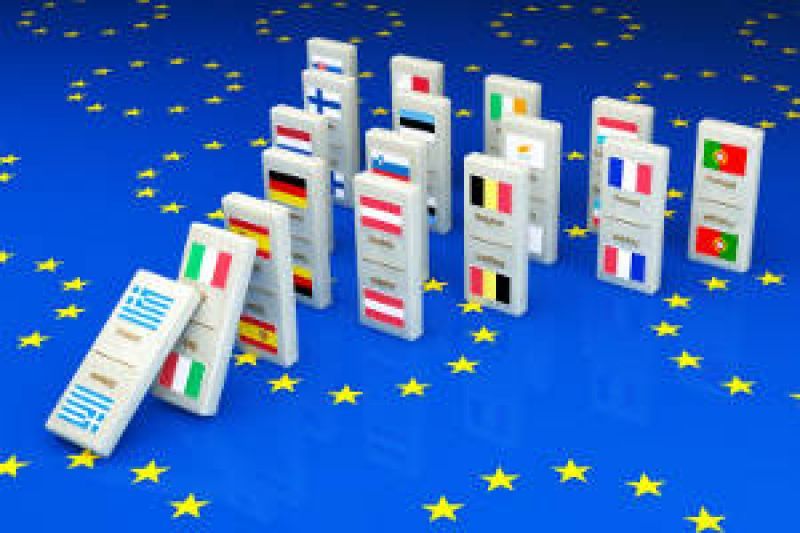 Δεν συμφωνούν με πρόωρη έξοδο 15 οικονομολόγοι, σε έρευνα του Bloomberg