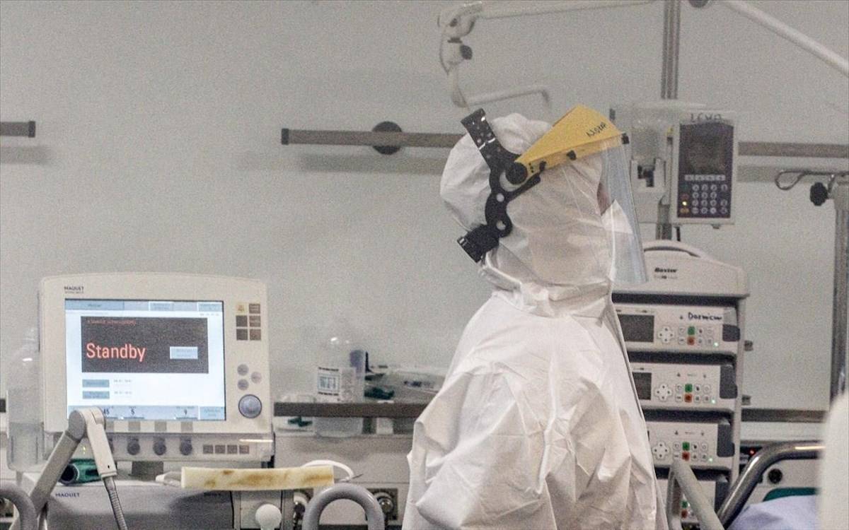 Υπ. Υγείας: Κατειλημμένο το 60% των ΜΕΘ Covid-19 της χώρας