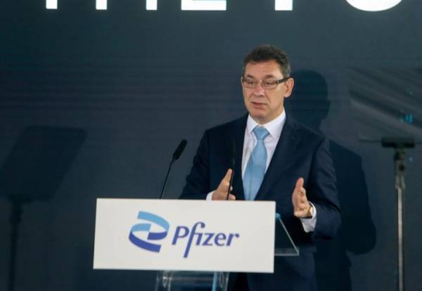 Μπουρλά: Εμβόλιο για την Όμικρον έτοιμο τον Μάρτιο