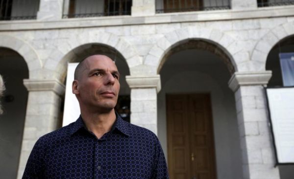 Εκκληση στους FT: Κόφτε την πλάκα με την προβολή του Βαρουφάκη!