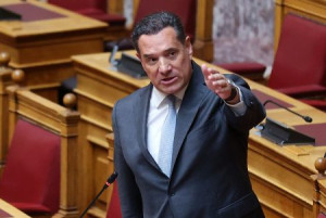 Ο Αδωνις (σχεδόν) επιβεβαιώνει το ενδιαφέρον του για την αρχηγία της ΝΔ