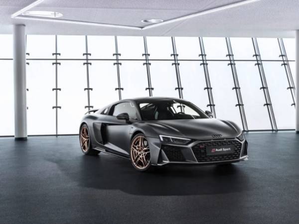 Η Audi απελευθερώνει το R8 V10 Decennium