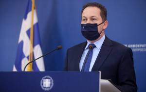 Πέτσας:Το νέο κύμα θα πλήξει τους ανεμβολίαστους, όχι την οικονομία