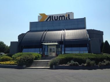Alumil: Άνοιξαν οι πόρτες του νέου showroom στη Θεσσαλονίκη