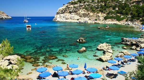 Thomas Cook: Δεύτερος δημοφιλέστερος προορισμός η Ελλάδα το καλοκαίρι 2018