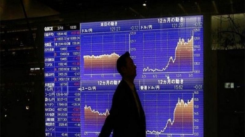 Κίνα:Όλα τα «όπλα» σε παράταξη για να αποφευχθεί η κατάρρευση