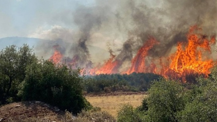 Υπό έλεγχο οι πυρκαγιές σε Ηράκλειο, Βοιωτία- Βελτίωση στο Λασίθι