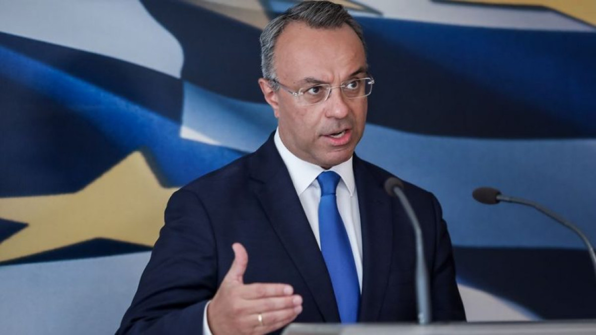Απάντηση Σταϊκούρα για τη σύγκριση με τα μέτρα της Ισπανίας