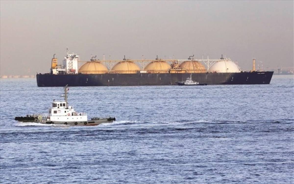 ΥΠΕΝ: Εγκρίθηκε έργο για εγκατάσταση LNG στο νότιο λιμένα Πατρών
