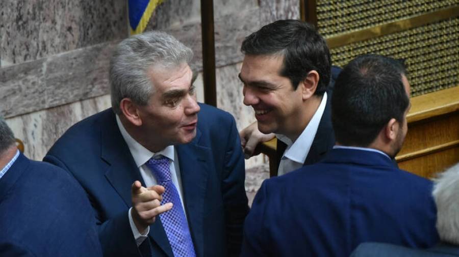 Συζήτηση για την Προανακριτική: Η απουσία Μητσοτάκη και το δίλημμα Τσίπρα