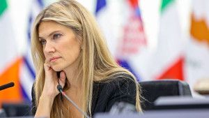 Καϊλή: Καταγγέλλει τις συνθήκες κράτησής της – «Με κρατούσαν στην απομόνωση, με τσουχτερό κρύο και τα φώτα αναμμένα»
