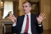 Γάλλος τραπεζίτης: 30 δισ. το χρόνο η έξοδος απ'την ευρωζώνη