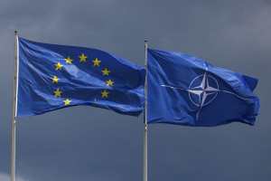 Γροιλανδία: Προβληματισμός στην Ευρώπη από τις δηλώσεις Τραμπ και σενάρια κλιμάκωσης της έντασης
