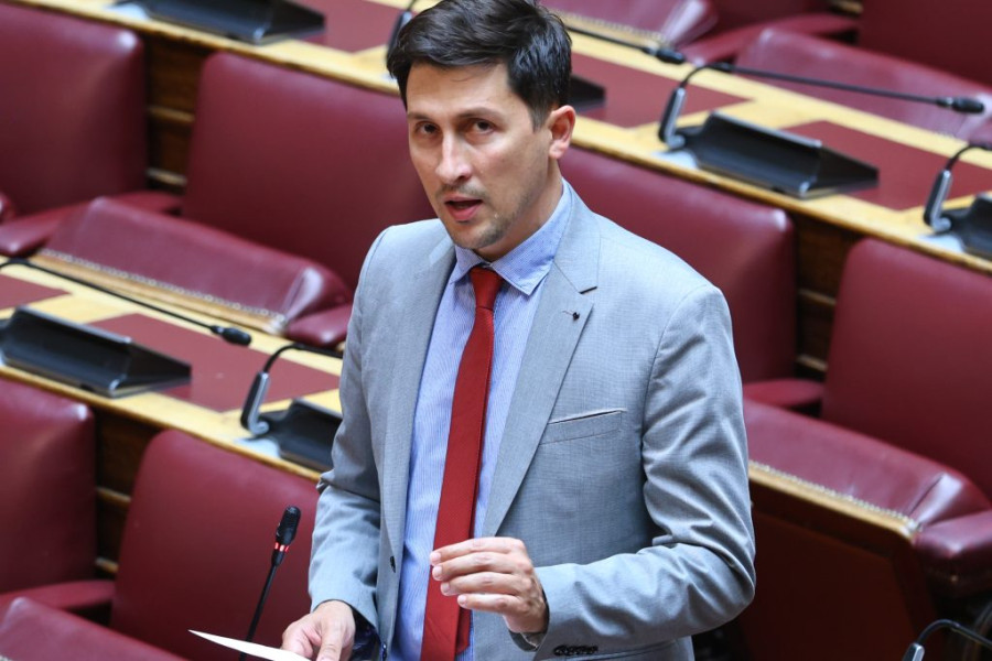 Κυβερνητική δέσμευση μετά από Επίκαιρη Ερώτηση Χρηστίδη: «Δεν θα υπάρξουν περικοπές στις συντάξεις χηρείας»