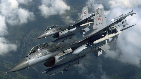 Νέα πρόκληση: Πτήση τουρκικών μαχητικών στο Αιγαίο