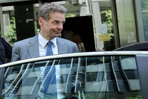 Τόμσεν: Πρέπει να ληφθούν μέτρα 8,1 δισ. ευρώ