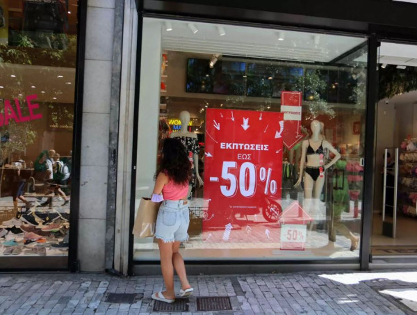 Κορκίδης: Η πρώτη Κυριακή των εκπτώσεων «κάηκε» απ’τις υψηλές θερμοκρασίες