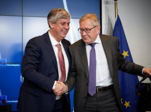 Οι «χρησμοί» Σεντένο, Ρέγκλινγκ για προσχέδιο προϋπολογισμού και συντάξεις
