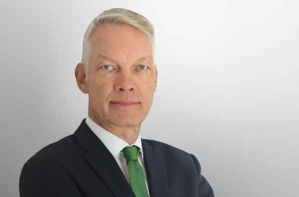 Όμιλος Σαρακάκη: Ο Roland W. Schacht νέος Business Unit Director της Διεύθυνσης Επαγγελματικών Οχημάτων και Μηχανημάτων