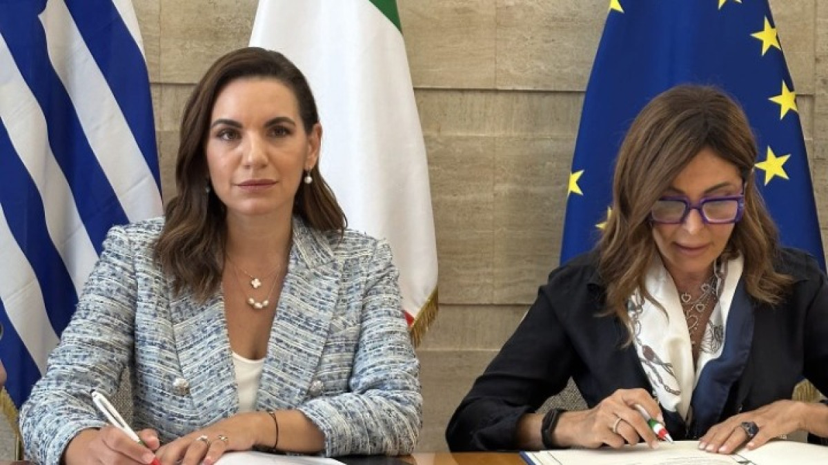 Επικαιροποιήθηκε το Πρωτόκολλο τουριστικής συνεργασίας με Ιταλία – Πού εστιάζει