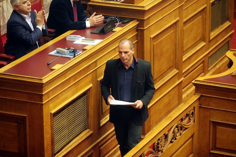 Γ. Βαρουφάκης: Θα "κλείσει" η αξιοποίηση των 14 περιφερειακών αεροδρομίων