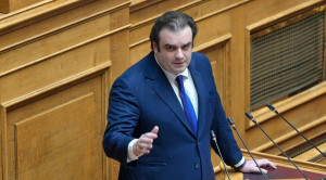 Πιερρακάκης: Σε ισχύ το νέο πακέτο ενισχύσεων που αφορά 2,4 εκατομμύρια πολίτες.