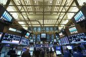 Πετρέλαιο και δολάριο "δίχασαν" τη Wall Street