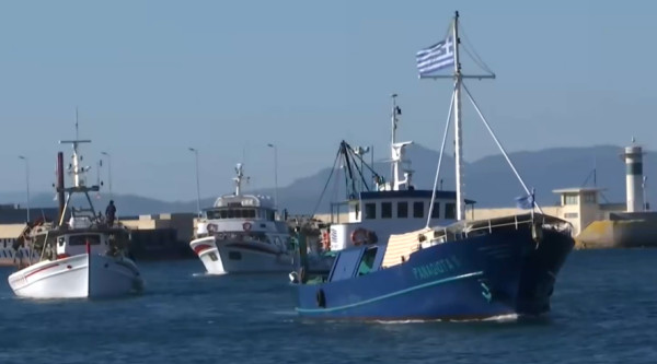 Αλιείς: «Τελεσίγραφο» στην κυβέρνηση για συνάντηση – Προειδοποιούν με κλιμάκωση των κινητοποιήσεων