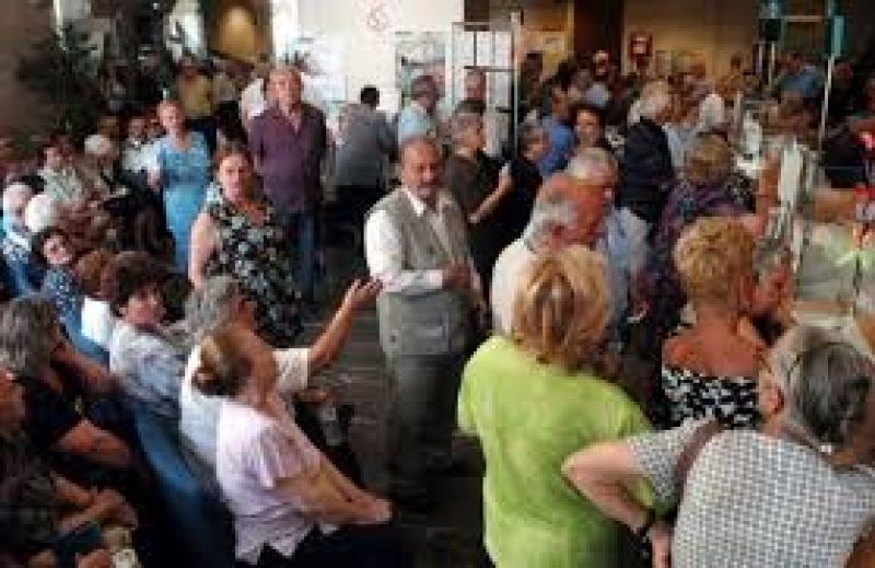 Ασφαλιστικό: Νέο κύμα περικοπών στις πρόωρες συντάξεις με αύξηση ορίων ηλικίας