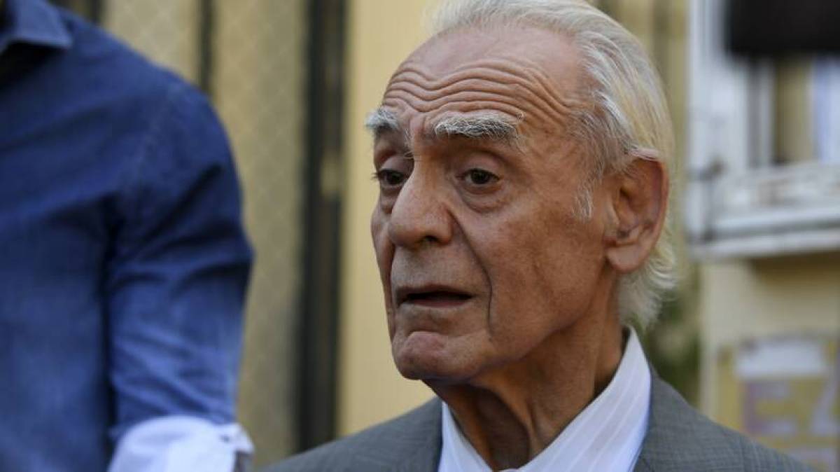 Τσοχατζόπουλος:Ανακοίνωση του ΓΝΑ Λαϊκού για την κατάσταση της υγείας του