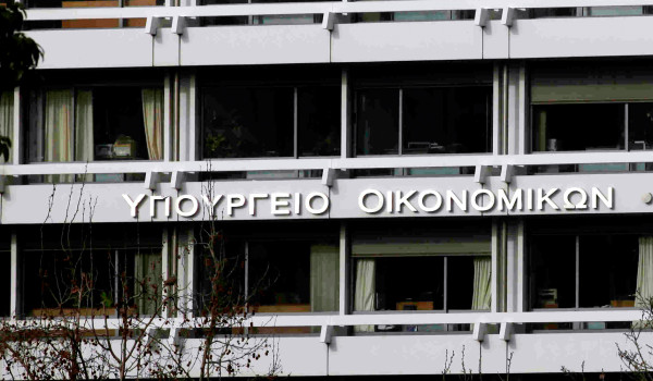 Προϋπολογισμός 5μηνο: Αύξηση εσόδων και μικρότερο του στόχου έλλειμμα