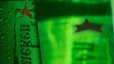 Η Heineken διακόπτει 8.000 θέσεις εργασίας λόγω χαμηλών πωλήσεων