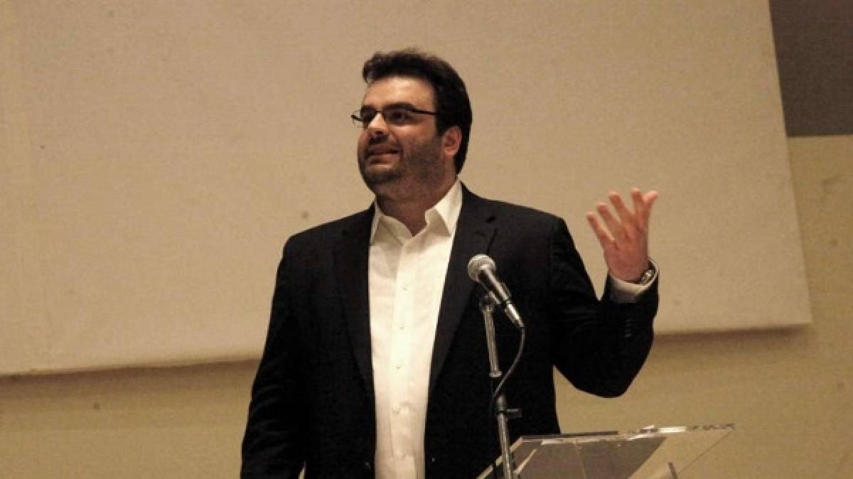 Πιερρακάκης: Υπεύθυνες δηλώσεις και εξουσιοδοτήσεις από το κινητό