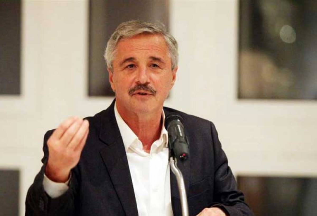 Τεράστιες καθυστερήσεις στα κονδύλια των Αιολικών Πάρκων καταγγέλλει ο Μανιάτης