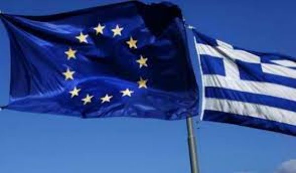 &quot;Η Κομισιόν εργάζεται για να διασφαλίσει την παραμονή της Ελλάδας στο ευρώ&quot;