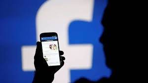 Με κυρώσεις απειλεί το Facebook η ΕΕ