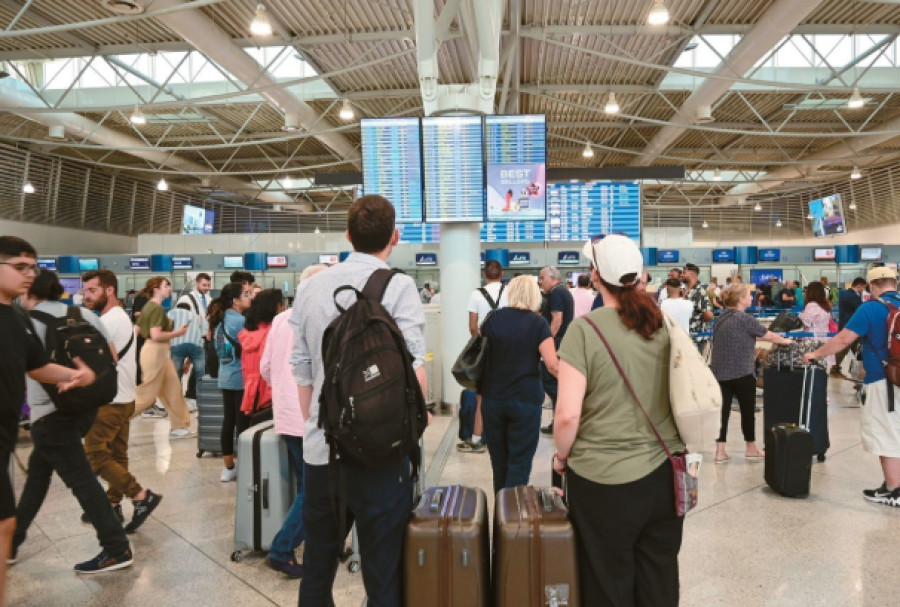 Συνεχίζονται οι μεγάλες καθυστερήσεις στο «Ελ. Βενιζέλος» - Τα αιτήματα των εναέριων ελεγκτών και η απάντηση Δήμα