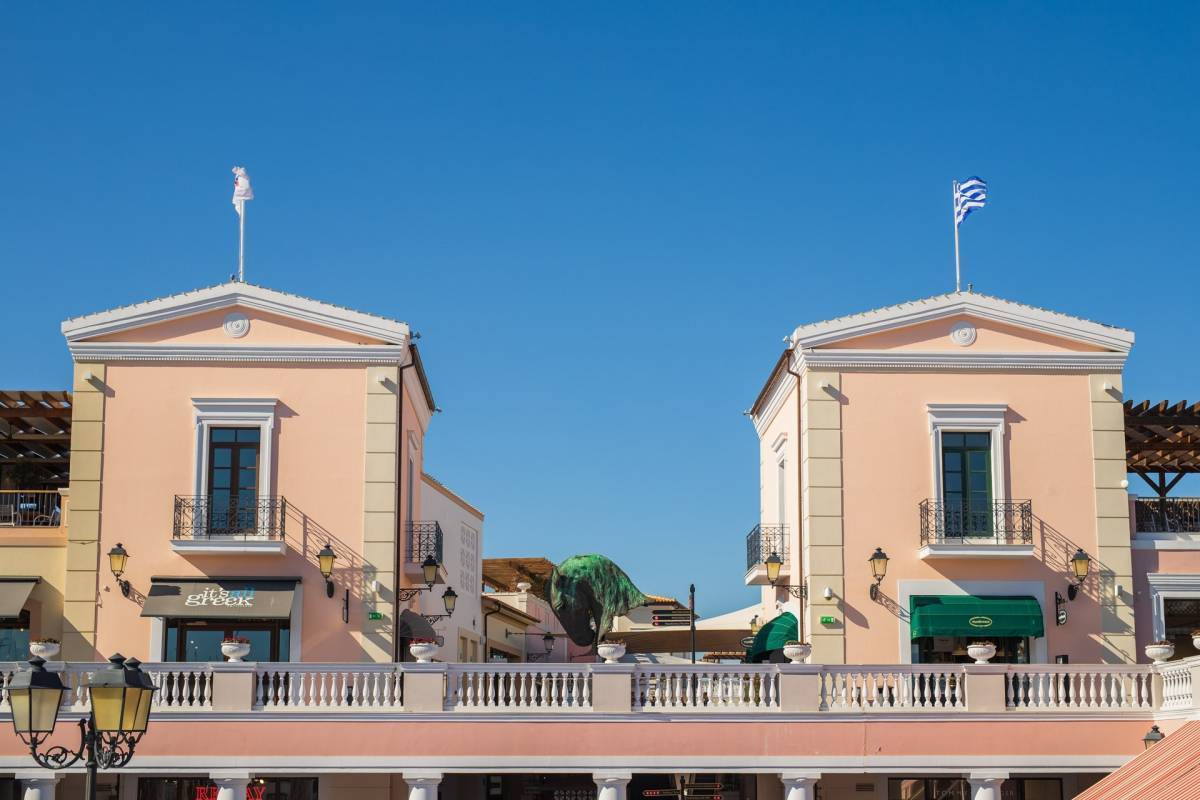 McArthurGlen:Eκπτώσεις έως -70% στα αγαπημένα designer brands στο εκπτωτικό χωριό
