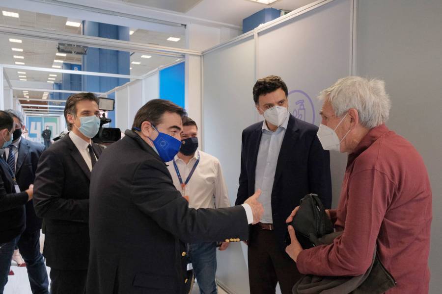 Τα εύσημα του Σχοινά στον Πιερρακάκη