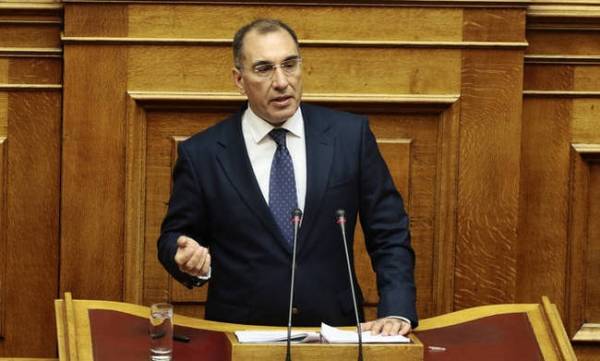 Παραιτείται από αντιπρόεδρος της Βουλής ο Δημήτρης Καμμένος