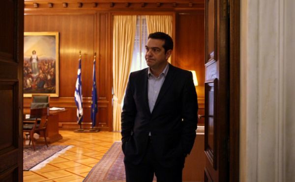 Καχυποψία της αντιπολίτευσης στο αίτημα Τσίπρα για συναίνεση