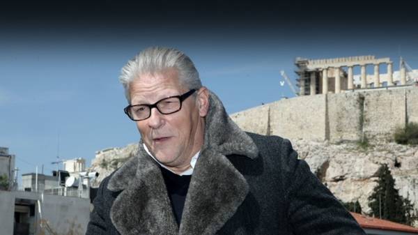 Ο Γιαν Φαμπρ μπλεγμένος σε σεξουαλικό σκάνδαλο