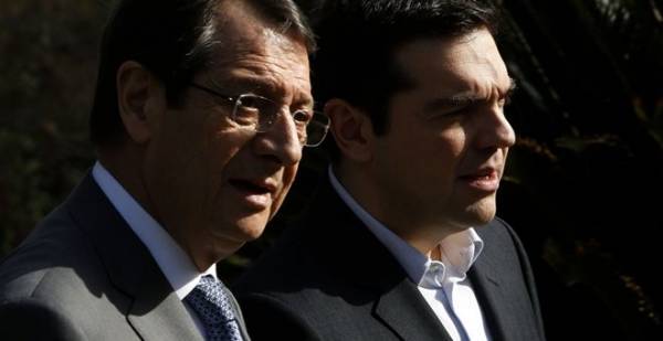 Τηλεφωνική επικοινωνία Τσίπρα-Αναστασιάδη